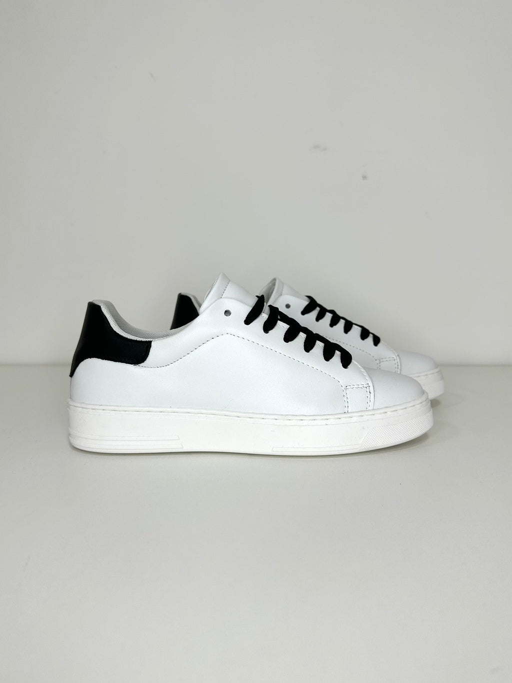SLV CLEAN white/black