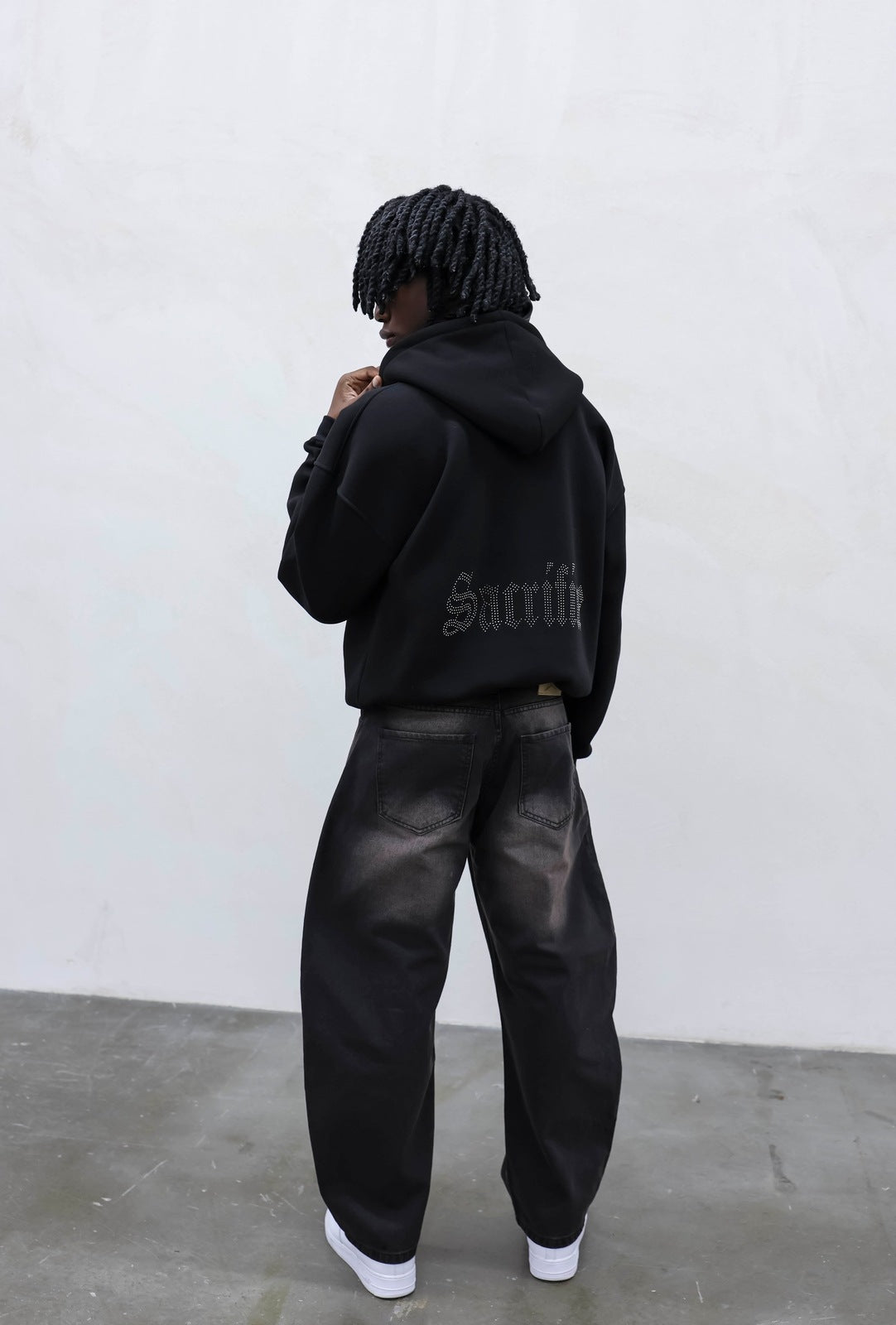 Hoodie sacrifice black Present day