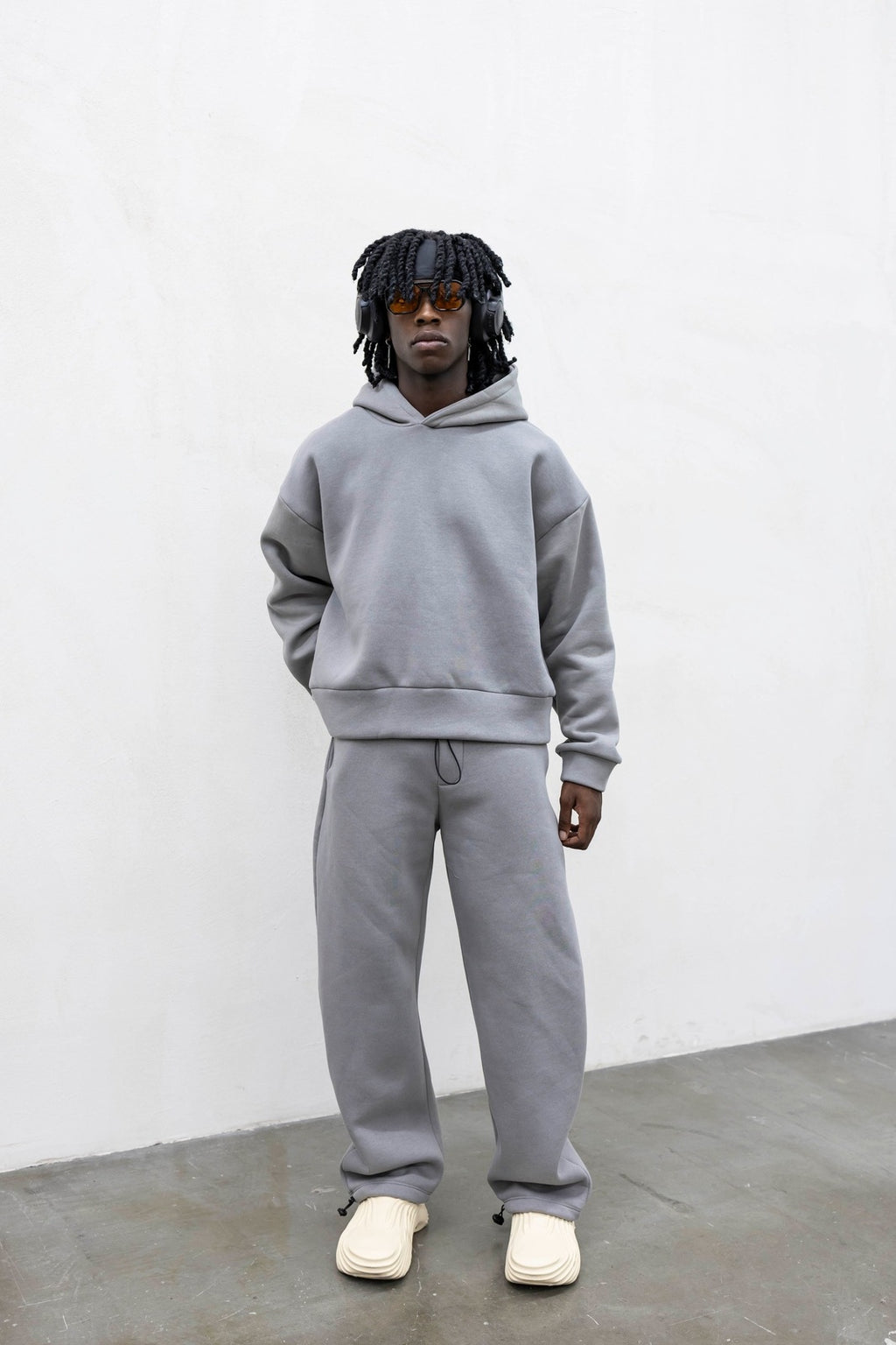 Tracksuit baloon grigio ferro present day