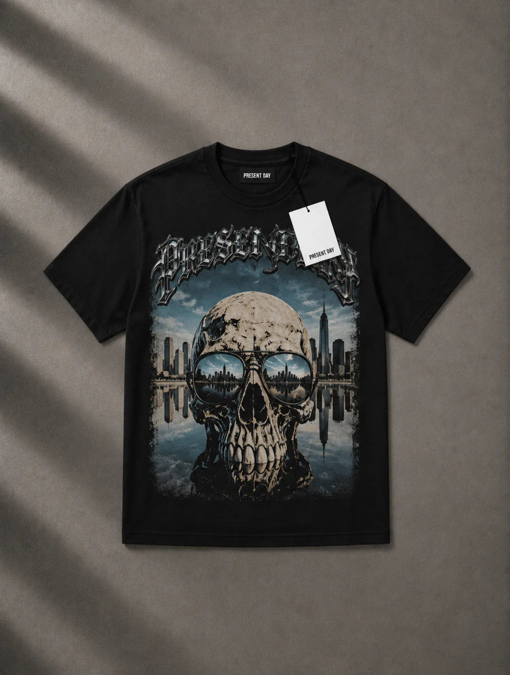 Tee compact skull black Present day