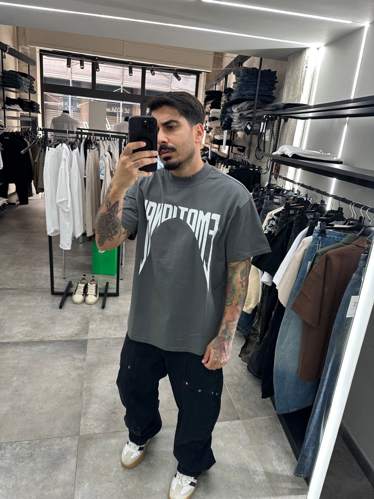 T-shirt emotional Grey