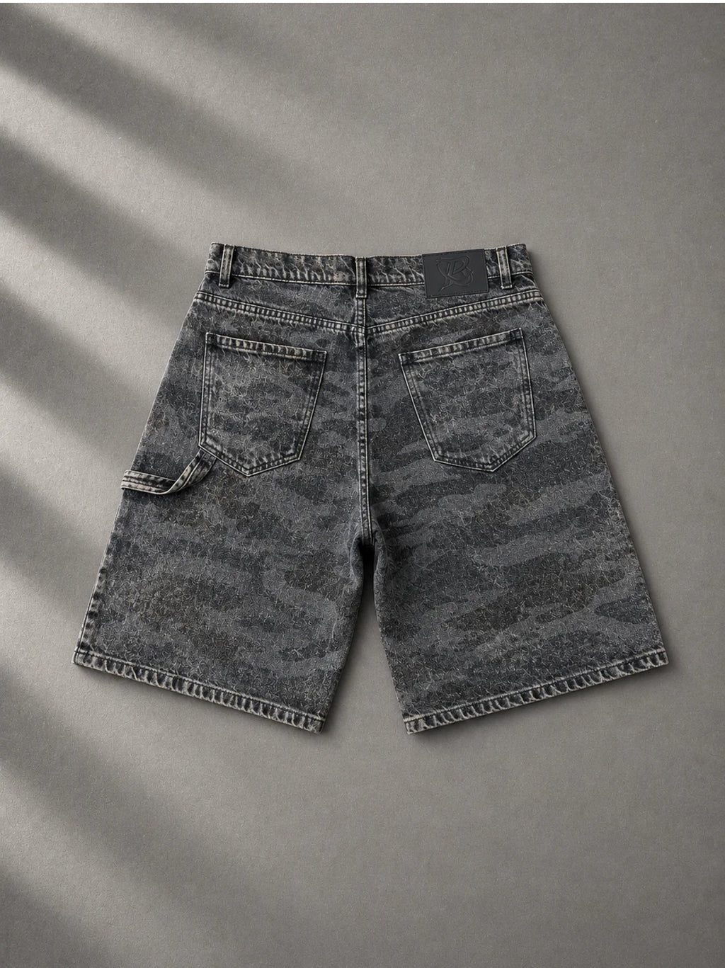 Denim Short camou black Present day