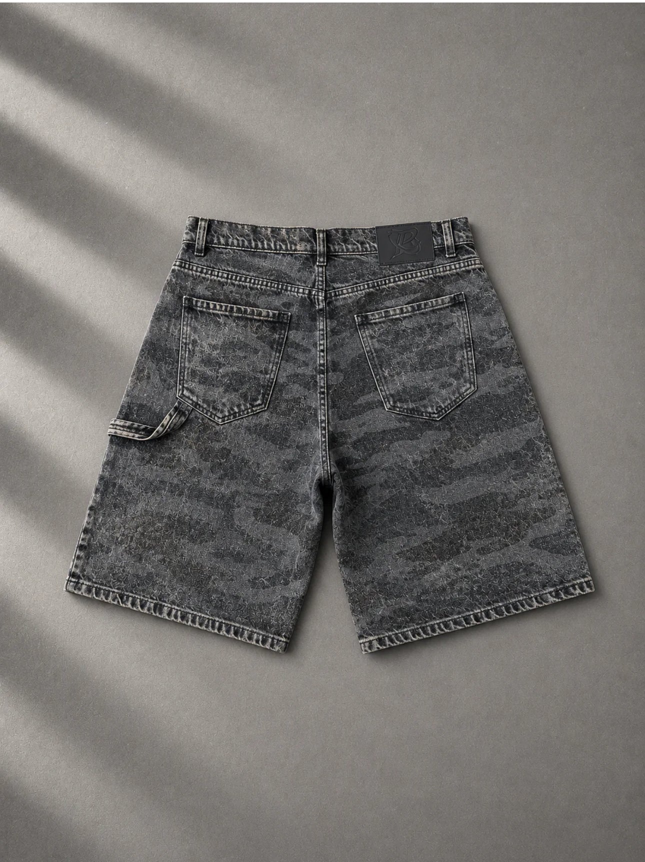 Denim Short camou black Present day