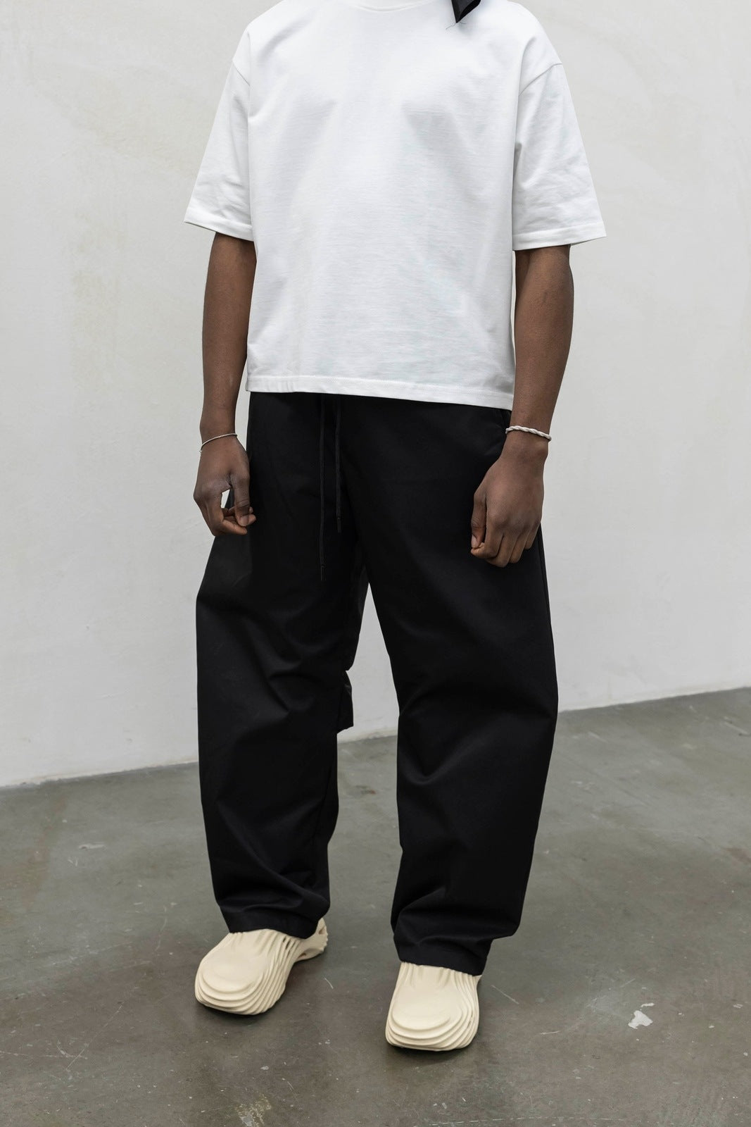 Panta baloon teck black present day