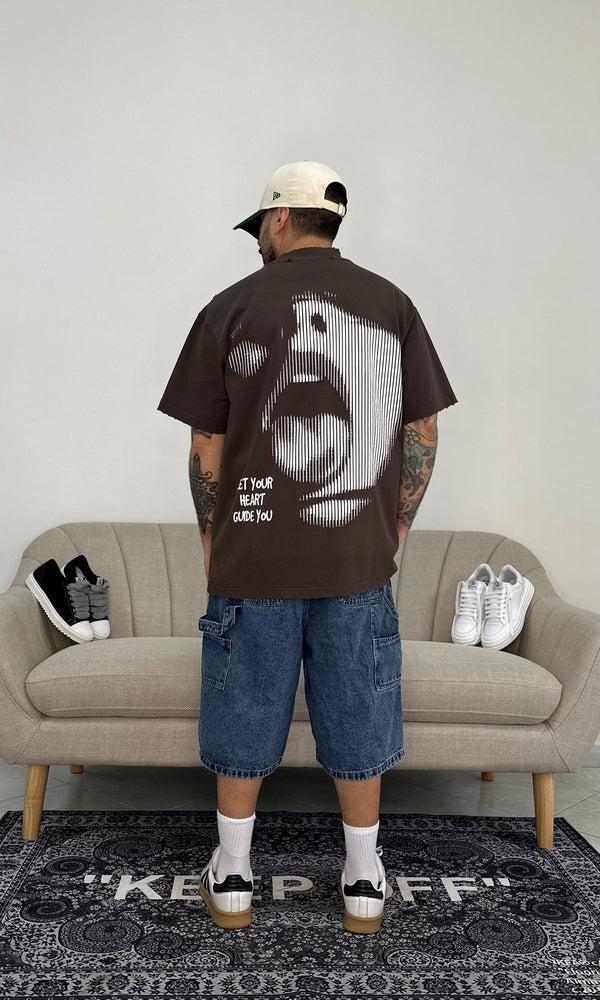 T-shirt broken brown