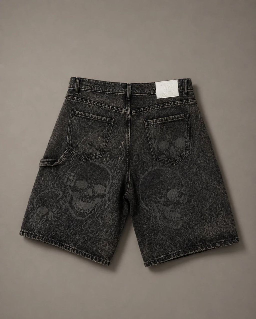 Short skull laser grey present day