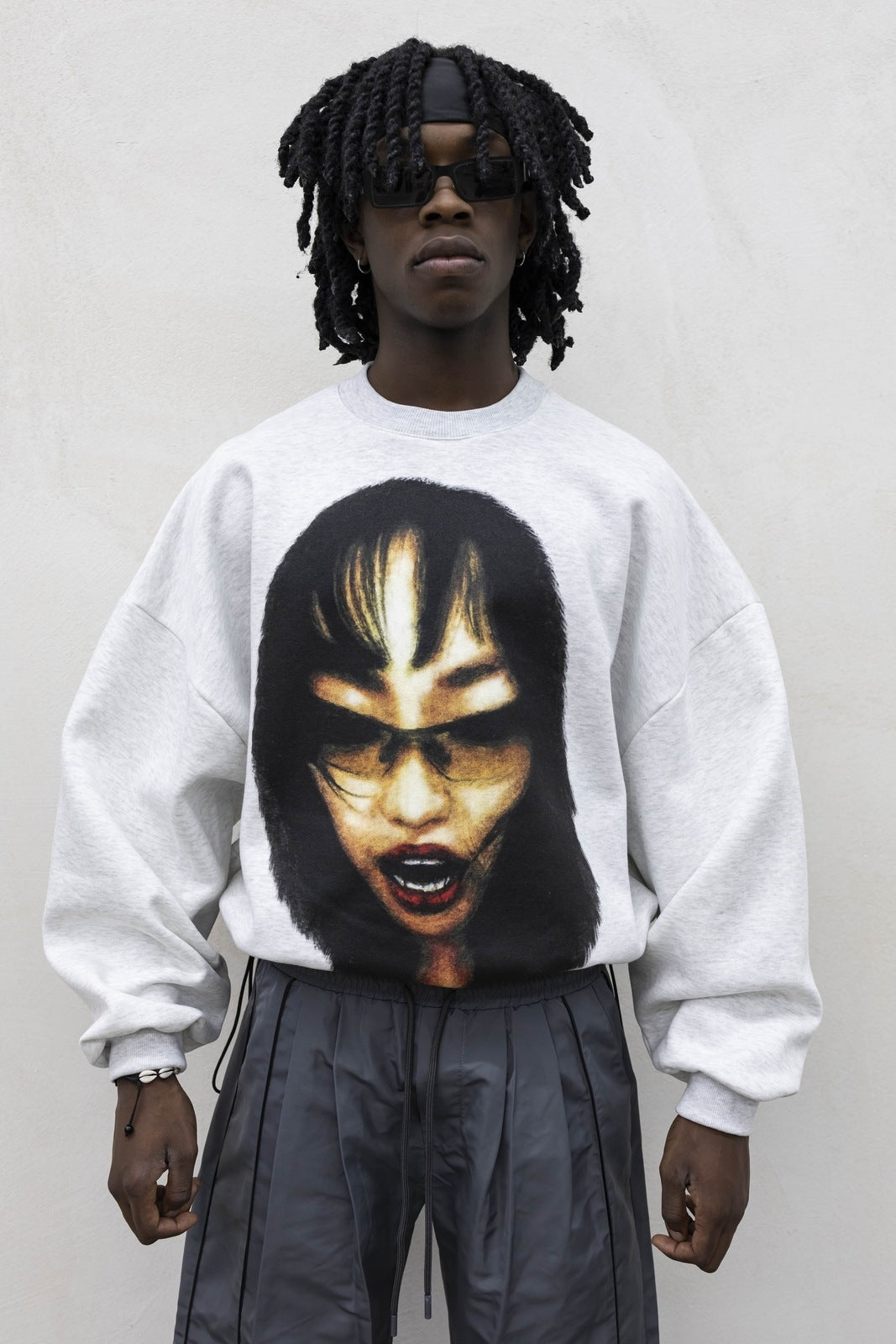 Hoodie face grigio nike present day