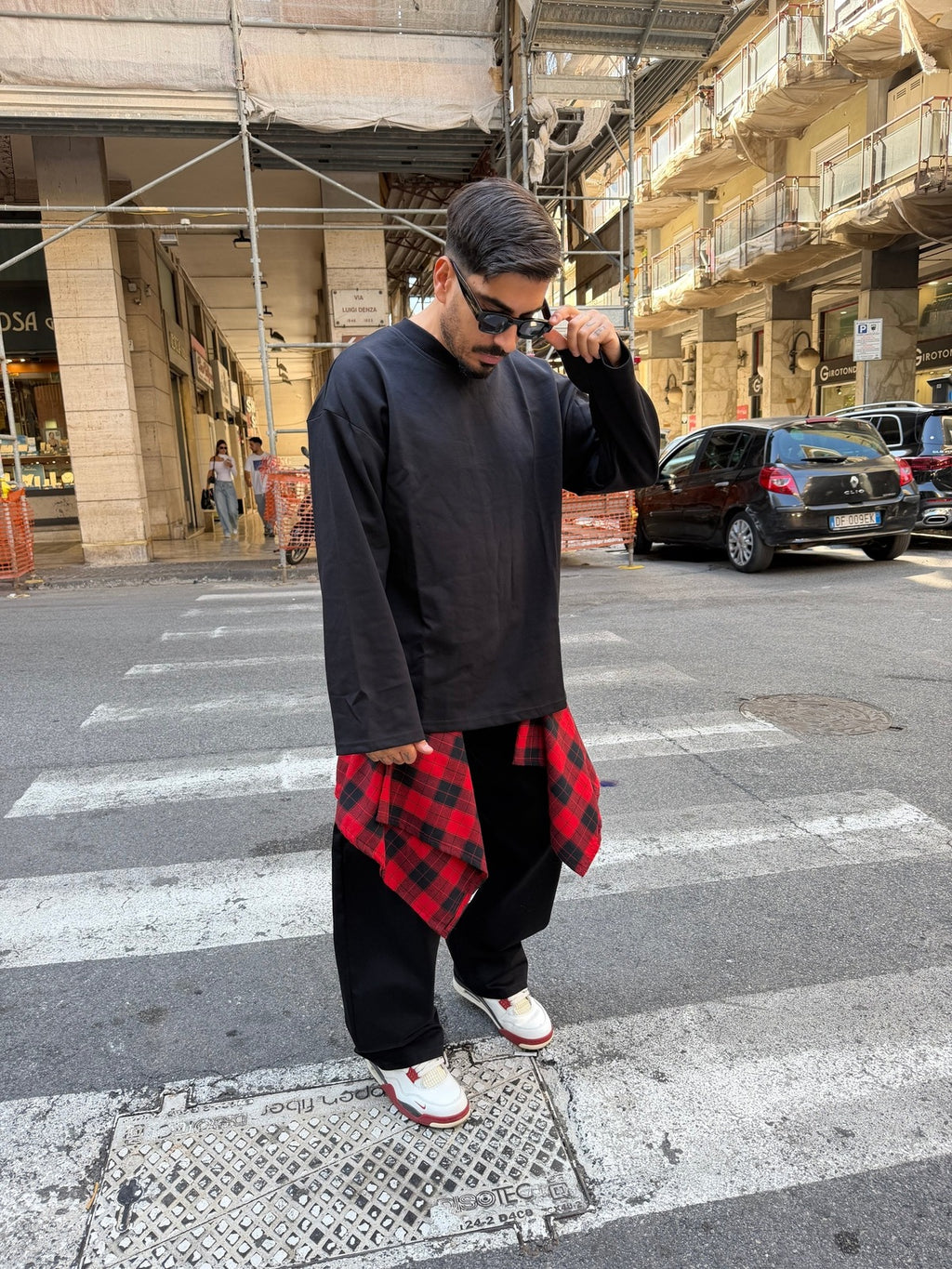 Long sleeve interlook black Present day