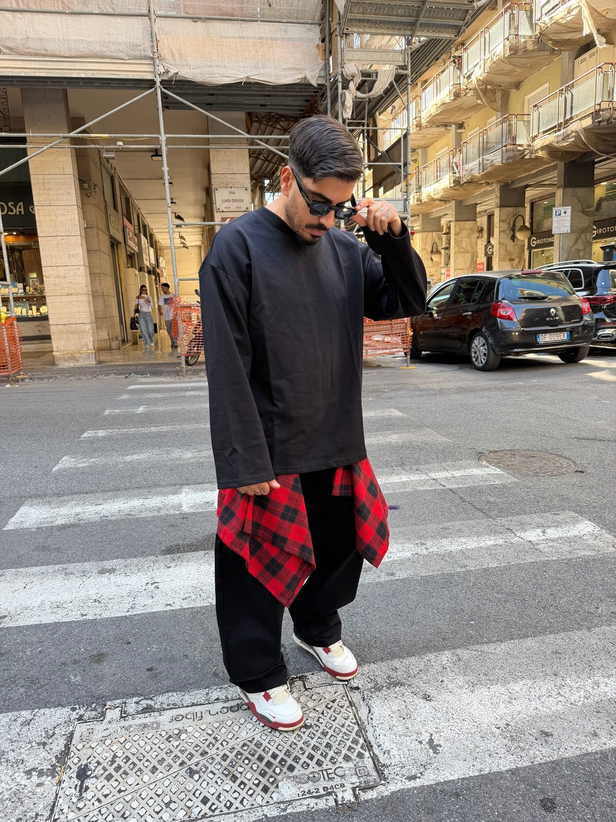 Long sleeve interlook black Present day