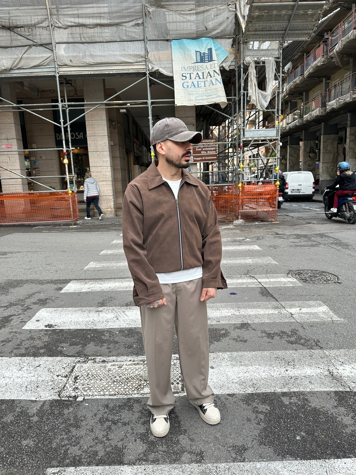 Jacket suede brown minimal