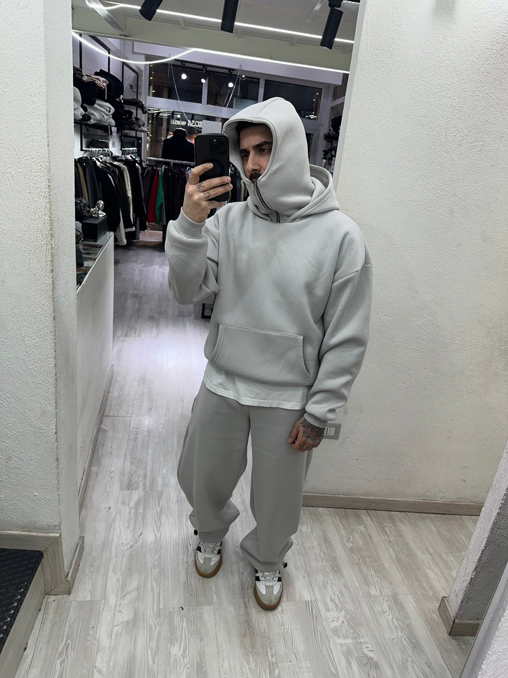 Tracksuit balaclava inox present day