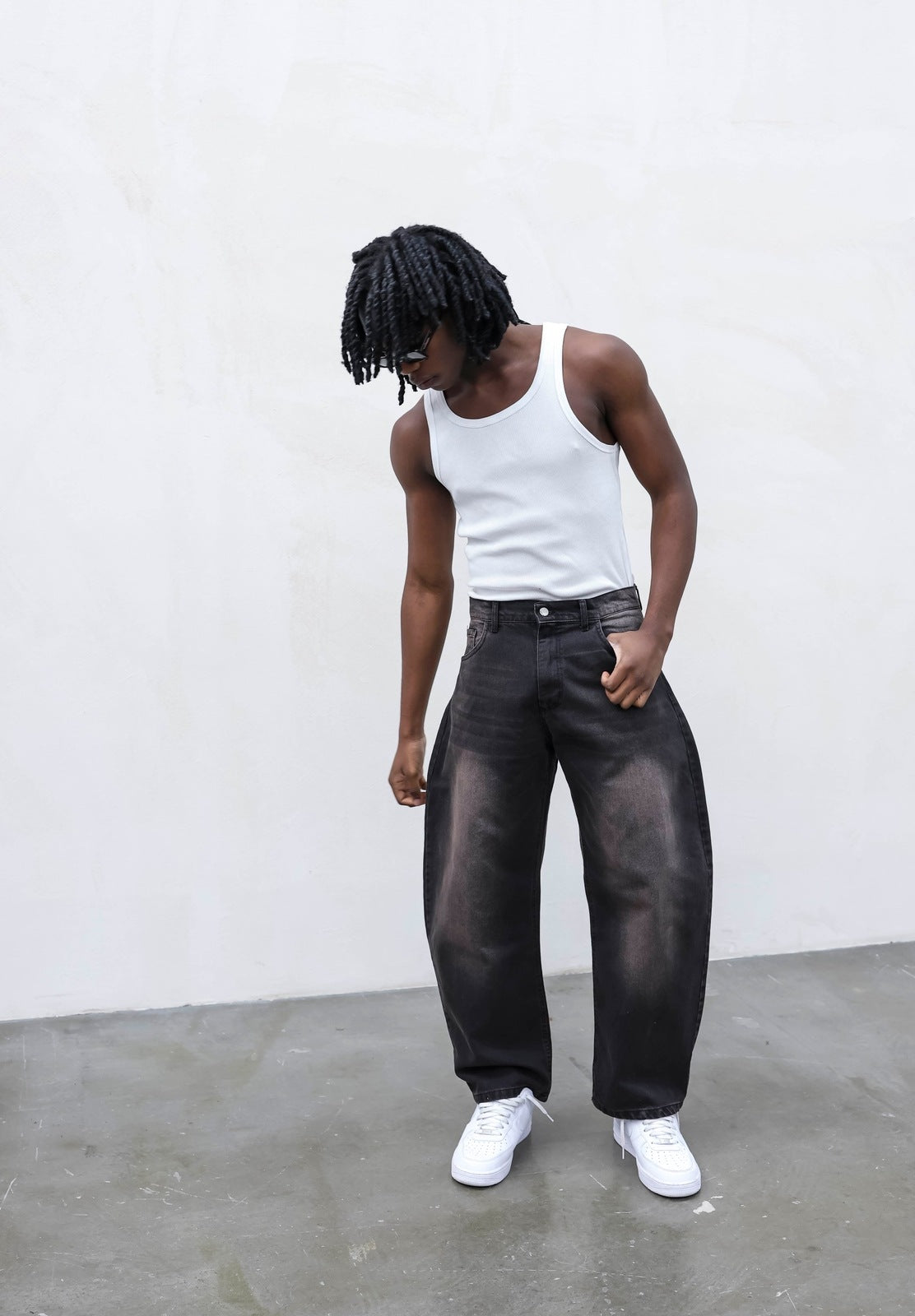 Denim baloon brown wash Present day