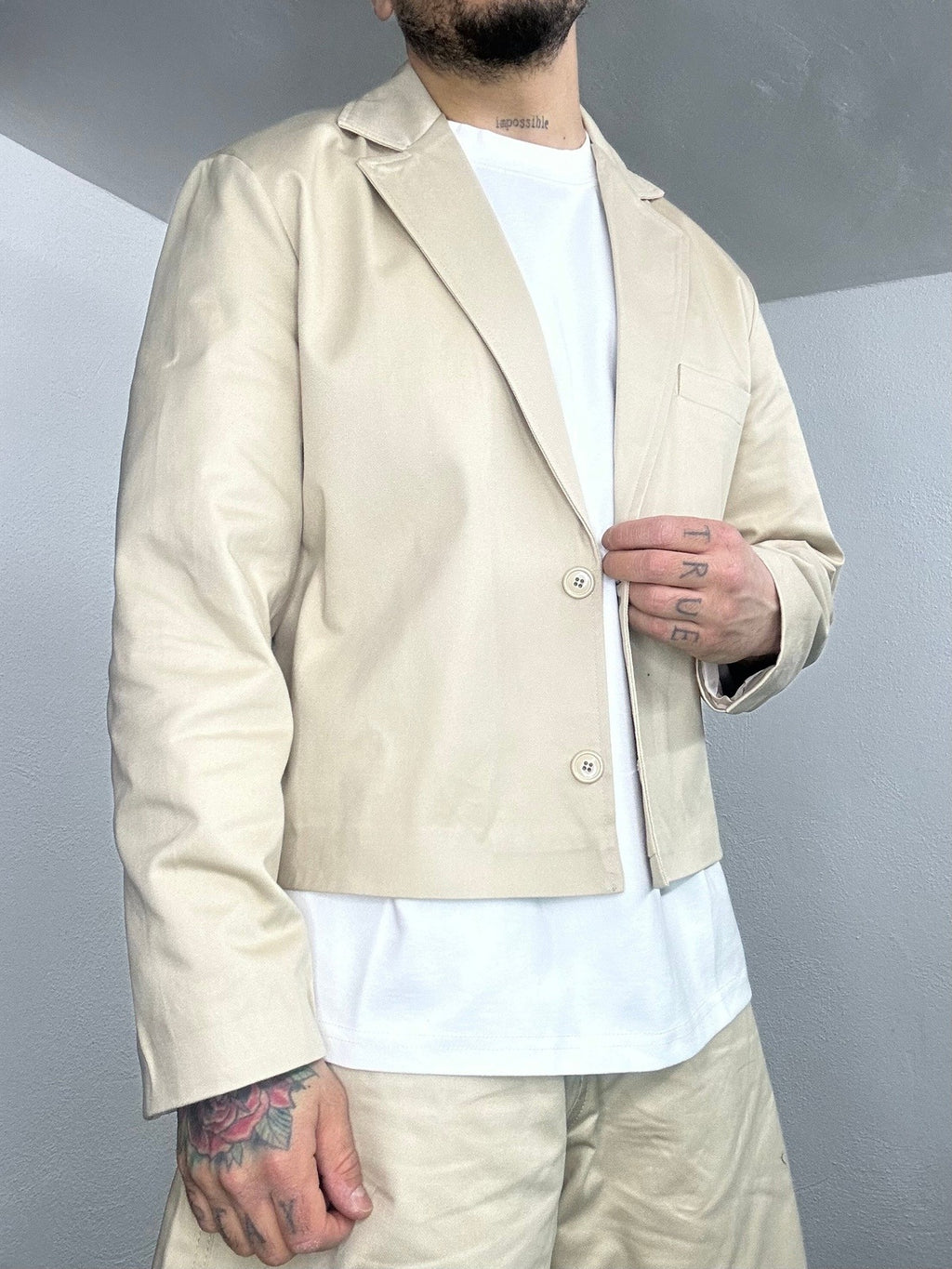 Giacca crop present day