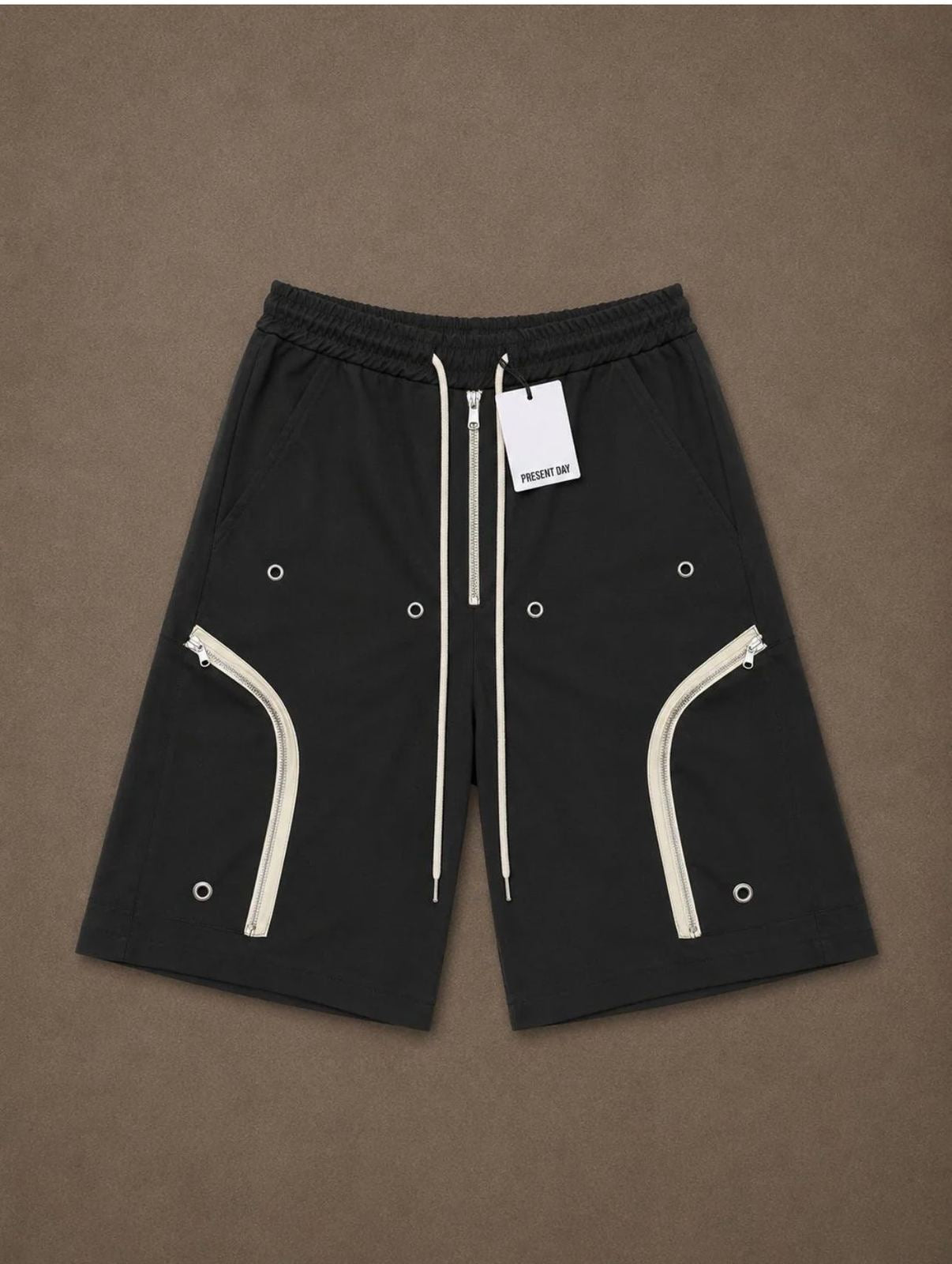Bermuda urban teck black