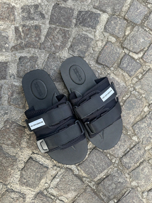 Slippers never again black