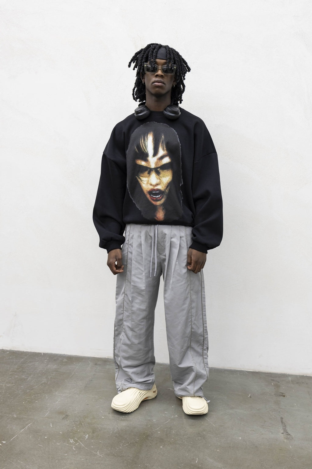 Hoodie face black present day