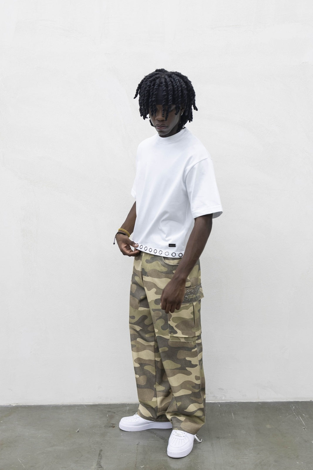 T-Shirt Crop Borchie White Present Day