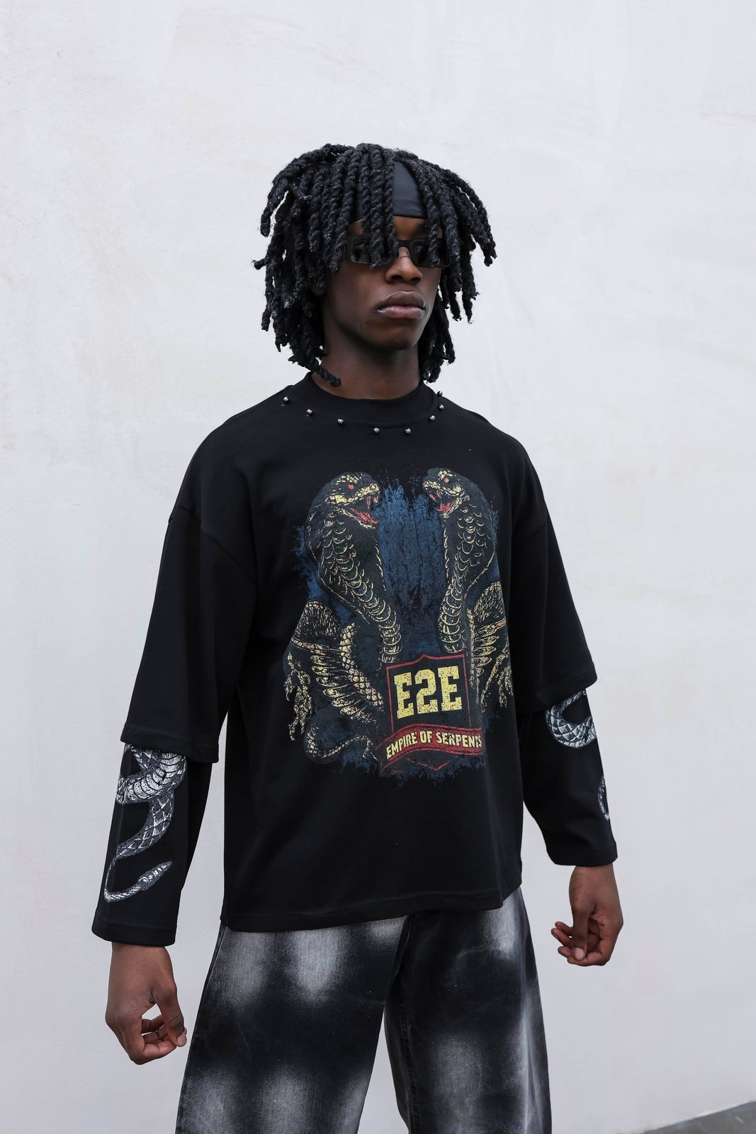 Long sleeve snake black present day