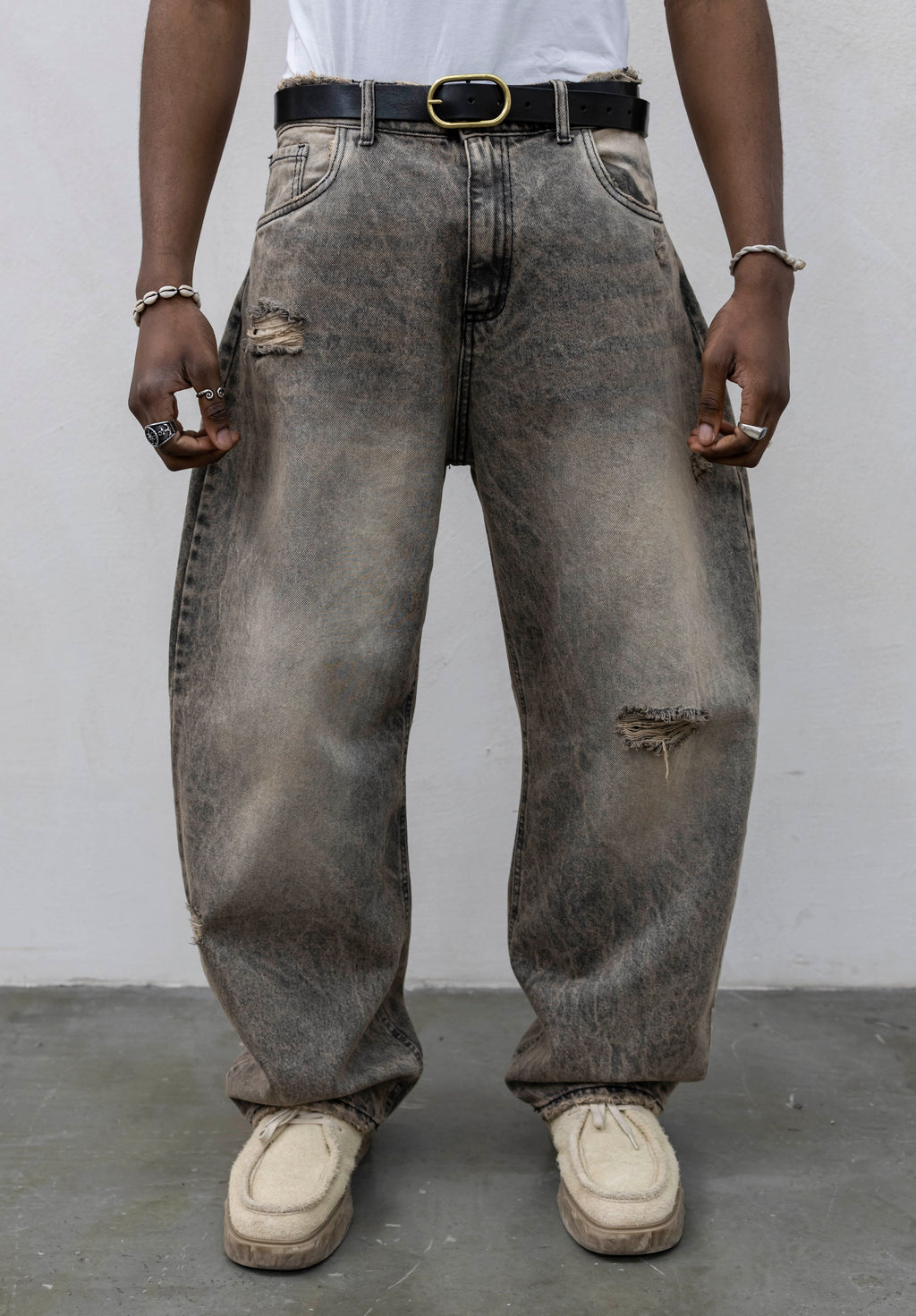 Denim baloon wash sand present day